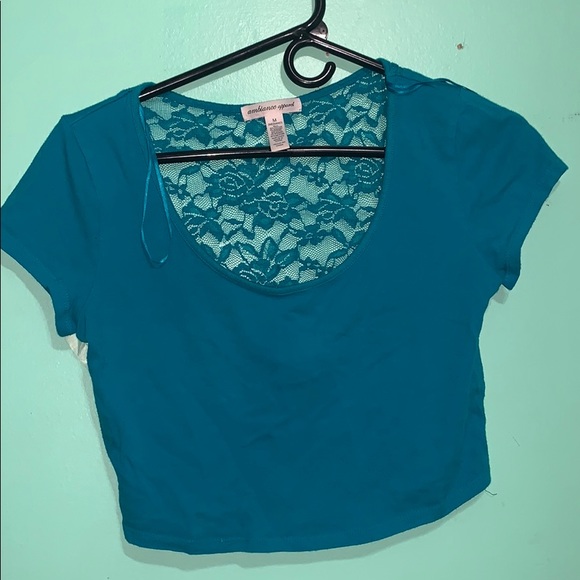 Crop top - Picture 1 of 2